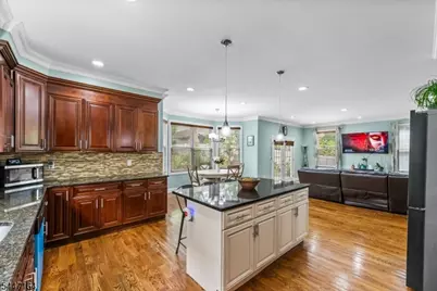 39 Paterson Ave, Clifton, NJ 07014 - Photo 14