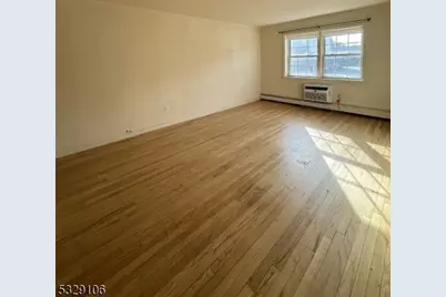 565 Grove St F- #2, Clifton, NJ 07013 - Photo 2