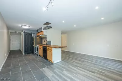 7 Sugar Loaf Ct #2, Vernon, NJ 07462 - Photo 6
