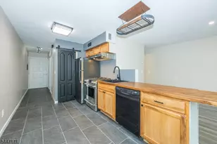 7 Sugar Loaf Ct, Vernon, NJ 07462 - Photo 4