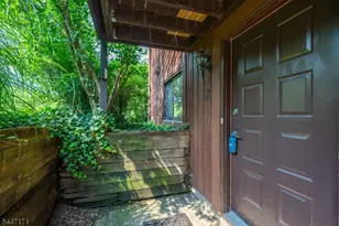 7 Sugar Loaf Ct, Vernon, NJ 07462 - Photo 2