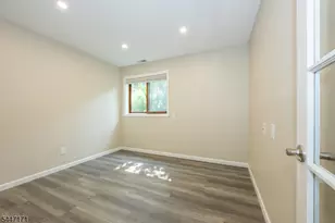 7 Sugar Loaf Ct, Vernon, NJ 07462 - Photo 12
