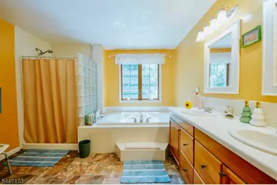 4 White Tail Ct, Hardyston Township, NJ 07460 - Photo 12