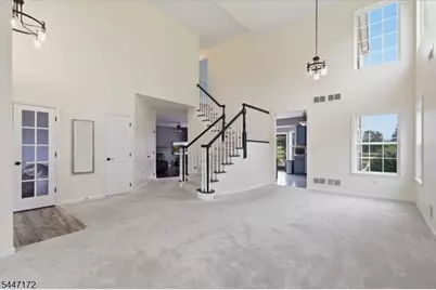 163 Bryans Rd, Washington Township, NJ 08827 - Photo 6