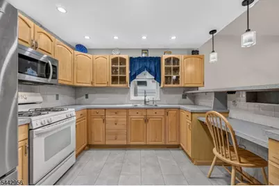 3 Elm Pl, Ringwood, NJ 07456 - Photo 14