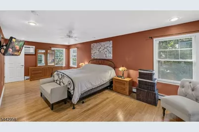 3 Elm Pl, Ringwood, NJ 07456 - Photo 32