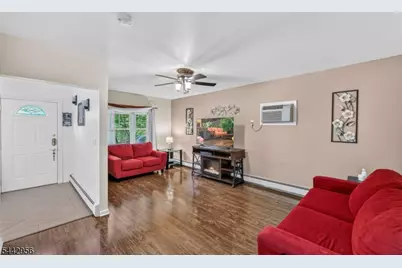 3 Elm Pl, Ringwood, NJ 07456 - Photo 4