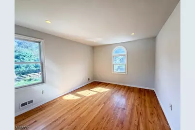 506 Lyons Rd, Bernards Township, NJ 07920 - Photo 6
