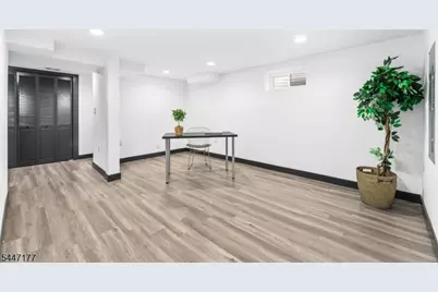132 Thelma Ter, Linden, NJ 07036 - Photo 24
