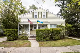 2011 Stecher Ave, Union Township, NJ 07083 - Photo 6