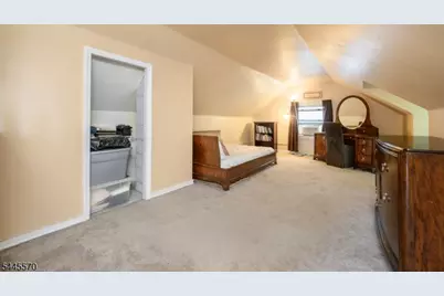 2081 Coles Ave, Scotch Plains Township, NJ 07076 - Photo 18