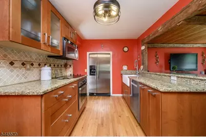 2081 Coles Ave, Scotch Plains Township, NJ 07076 - Photo 8