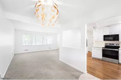 9 Riviera Dr, Somerville, NJ 08876 - Photo 8