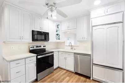 9 Riviera Dr, Somerville, NJ 08876 - Photo 10