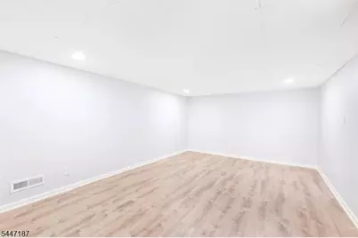 9 Riviera Dr, Somerville, NJ 08876 - Photo 20