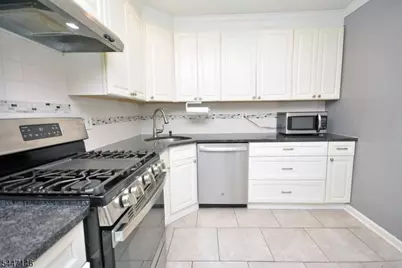 59 Oneill Ct, Lawrence Township, NJ 08648 - Photo 2