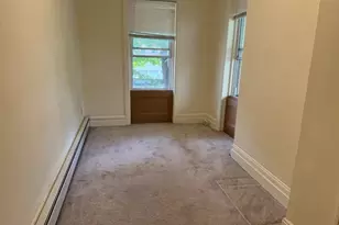 194 Krone Pl, Hackensack, NJ 07601 - Photo 6