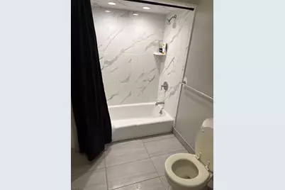 194 Krone Pl, Hackensack, NJ 07601 - Photo 2