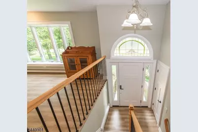 9 Flintlock Dr, Washington Township, NJ 07853 - Photo 4
