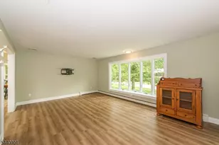 9 Flintlock Dr, Washington Township, NJ 07853 - Photo 6