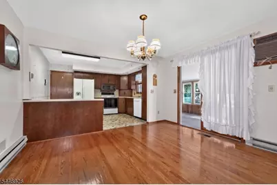 800 Baltimore St, Lopatcong Township, NJ 08865 - Photo 4