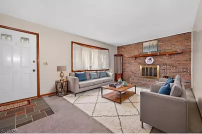 800 Baltimore St, Lopatcong Township, NJ 08865 - Photo 2