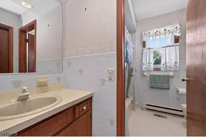 800 Baltimore St, Lopatcong Township, NJ 08865 - Photo 14