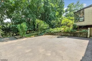 84 Green Ave, Madison, NJ 07940 - Photo 12