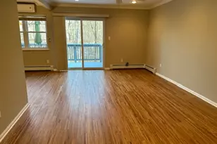 36 Coachlight Dr, Chatham Township, NJ 07928 - Photo 2