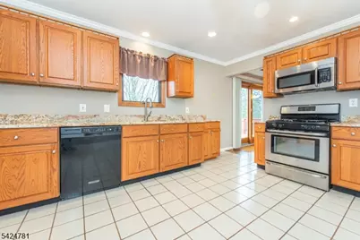 1 Old Timbers Ct, Roxbury Township, NJ 07847 - Photo 10