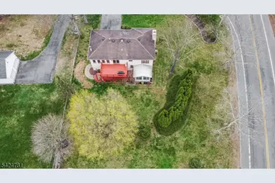 1 Old Timbers Ct, Roxbury Township, NJ 07847 - Photo 32