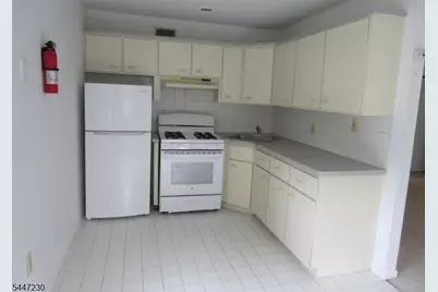 105 Ashland Ave #2B, West Orange Township, NJ 07052 - Photo 8