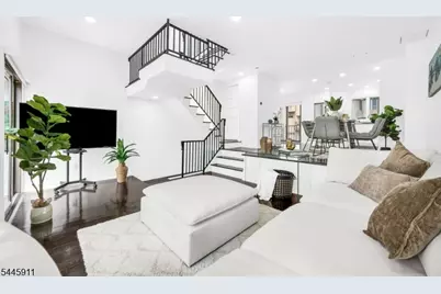 20 Veterans Way, Edgewater, NJ 07020 - Photo 1