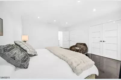 20 Veterans Way, Edgewater, NJ 07020 - Photo 20