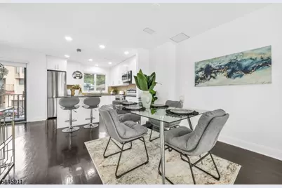 20 Veterans Way, Edgewater, NJ 07020 - Photo 4