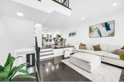 20 Veterans Way, Edgewater, NJ 07020 - Photo 2