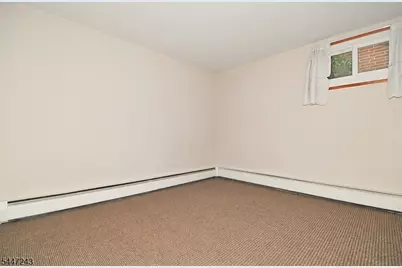 300 Kennedy Dr, Linden, NJ 07036 - Photo 28