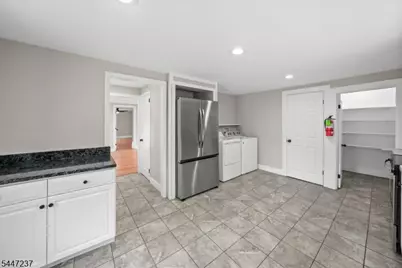 117 Mountain View Rd, Hillsborough Township, NJ 08844 - Photo 8
