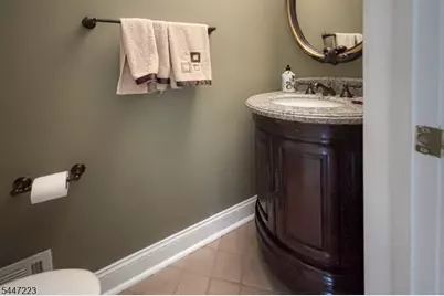 39 Briar Ln, Raritan Township, NJ 08822 - Photo 10