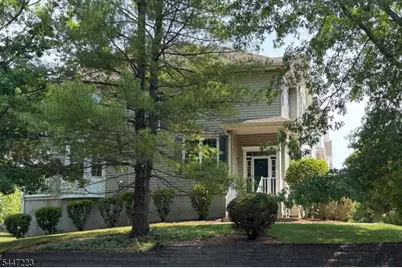 39 Briar Ln, Raritan Township, NJ 08822 - Photo 2
