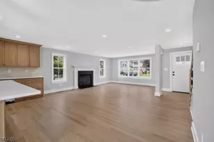 2240 Evergreen Ave, Scotch Plains Township, NJ 07076 - Photo 8
