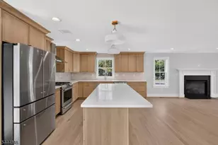2240 Evergreen Ave, Scotch Plains Township, NJ 07076 - Photo 6