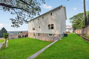 125 Cedarhurst Ave, Woodland Park, NJ 07424 - Photo 40