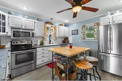 424 Hardwick St, Belvidere, NJ 07823 - Photo 12