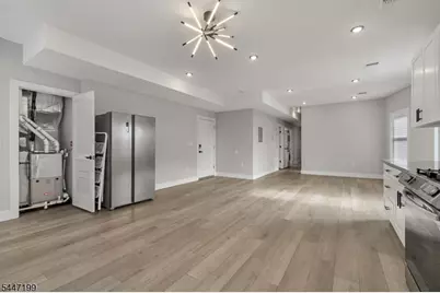 626 S 20th St, Newark, NJ 07103 - Photo 8