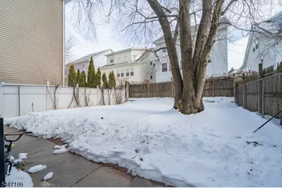 626 S 20th St, Newark, NJ 07103 - Photo 18