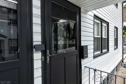 398 Mayer Ct #2, Ridgefield, NJ 07657 - Photo 2