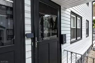 398 Mayer Ct, Ridgefield, NJ 07657 - Photo 2