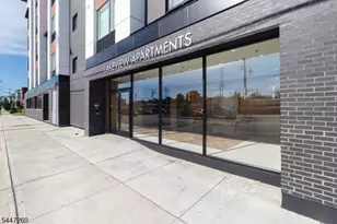 305 Pennsylvania Ave, Paterson, NJ 07503 - Photo 8
