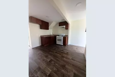 562 Summer St, Paterson, NJ 07501 - Photo 16